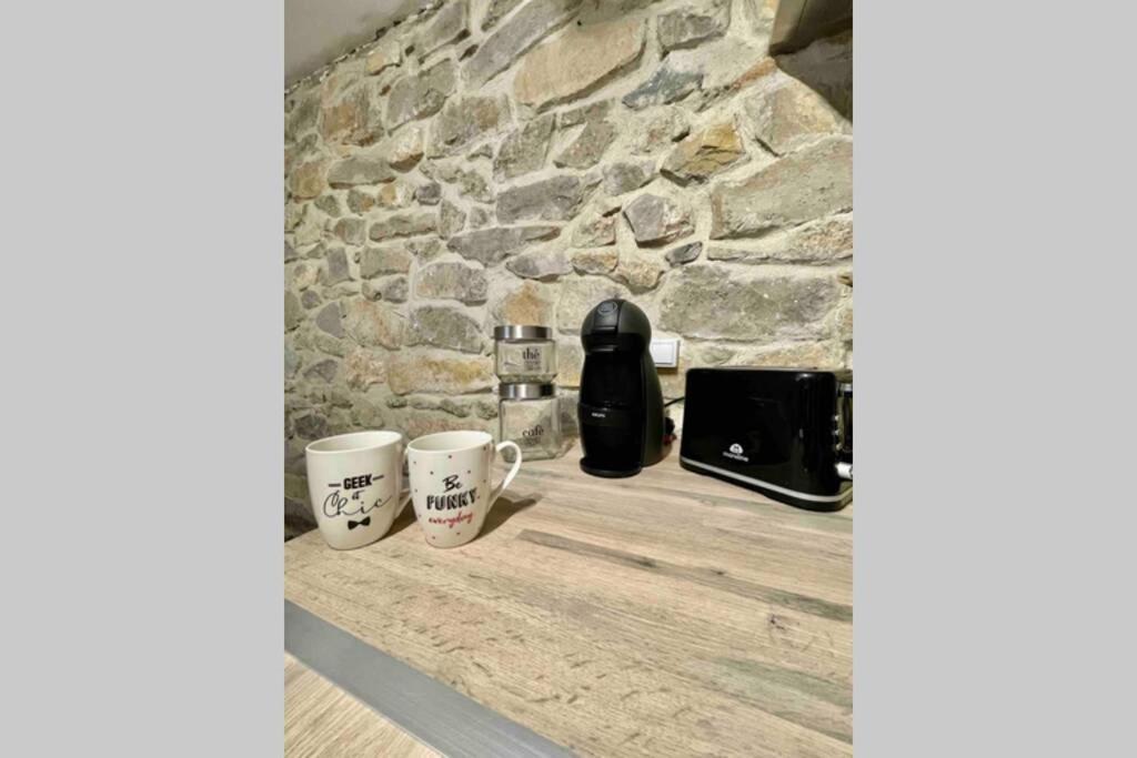 Le Jad Joli F2 Proche Gare, Arenes Avec Terrasse Privee Apartment Nimes Exterior photo